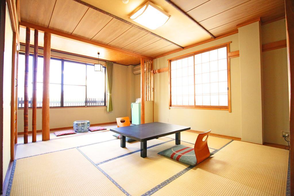 Nakajimaya Ryokan Нодзава Онсен Екстериор снимка