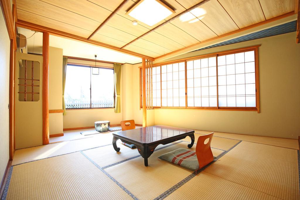 Nakajimaya Ryokan Нодзава Онсен Екстериор снимка