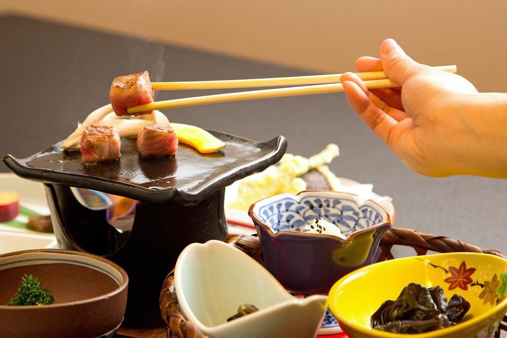 Nakajimaya Ryokan Нодзава Онсен Екстериор снимка