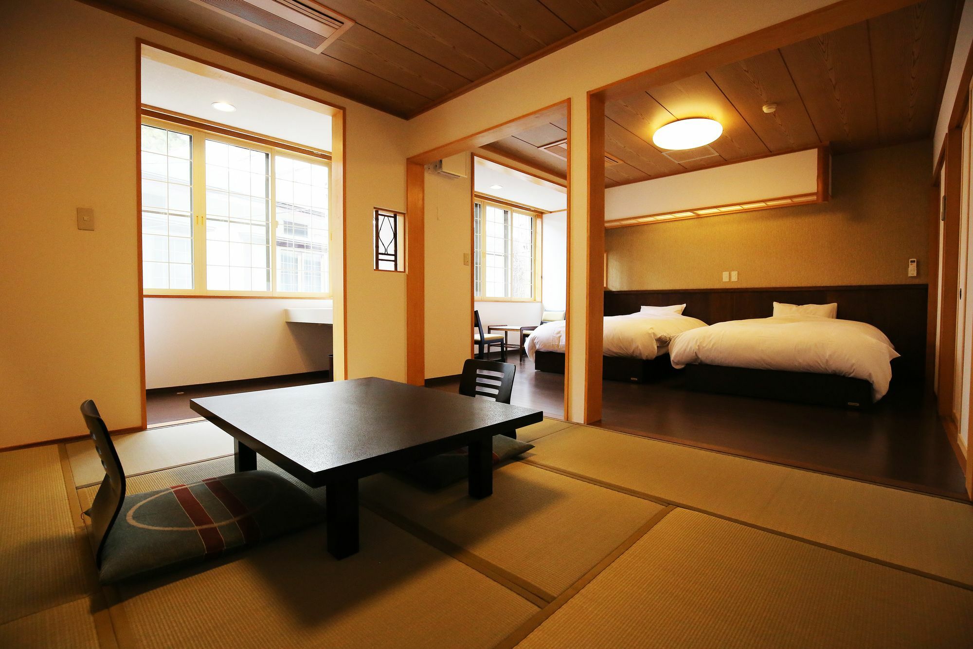 Nakajimaya Ryokan Нодзава Онсен Екстериор снимка